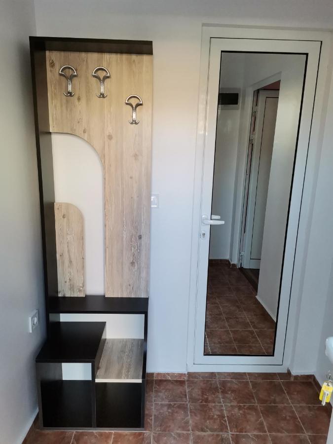 Guest Rooms Mihaylovi Pavel Banya Bagian luar foto